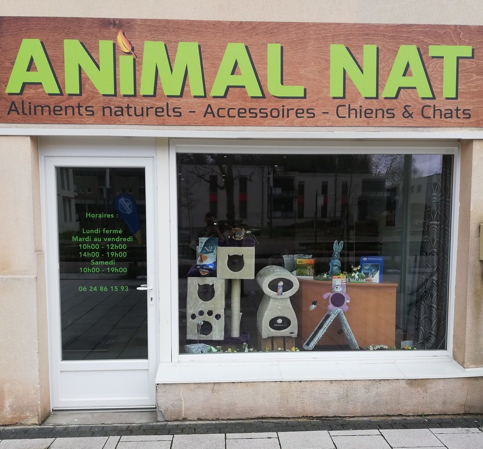 Merci à Animal Nat pour +800kg de croquettes!